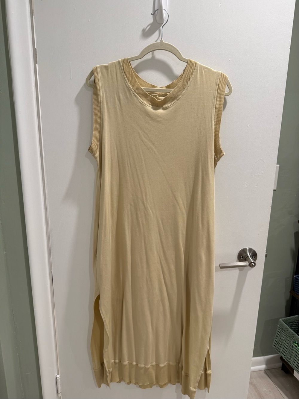 Sleeveless Midi Dress in Light Yellow